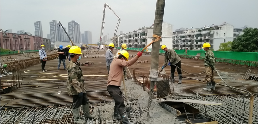 副市长江新洪观察南外环项目建设希望情形